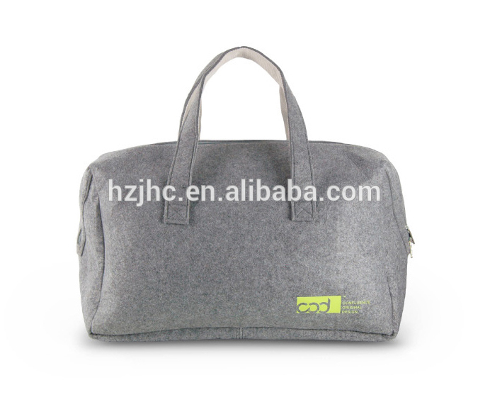 שקית קניות משומשת מצמר לא ארוג בעבודת יד עם תפירה ידנית