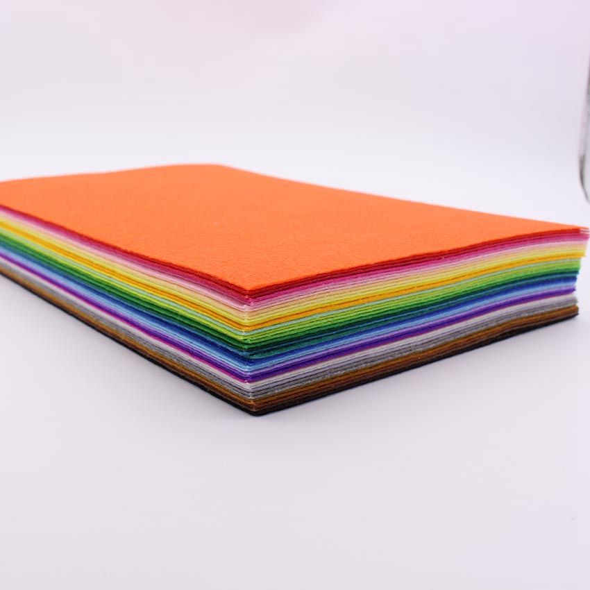 Allurar Polyester Punchecd wacce ba a saka ba ta ji