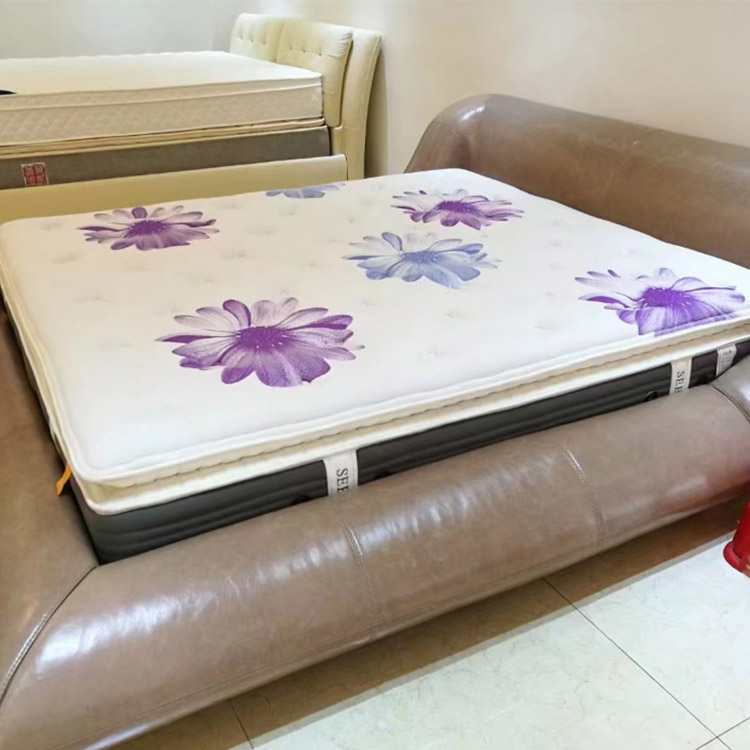 Double needle punched durable mattress with pattern designed