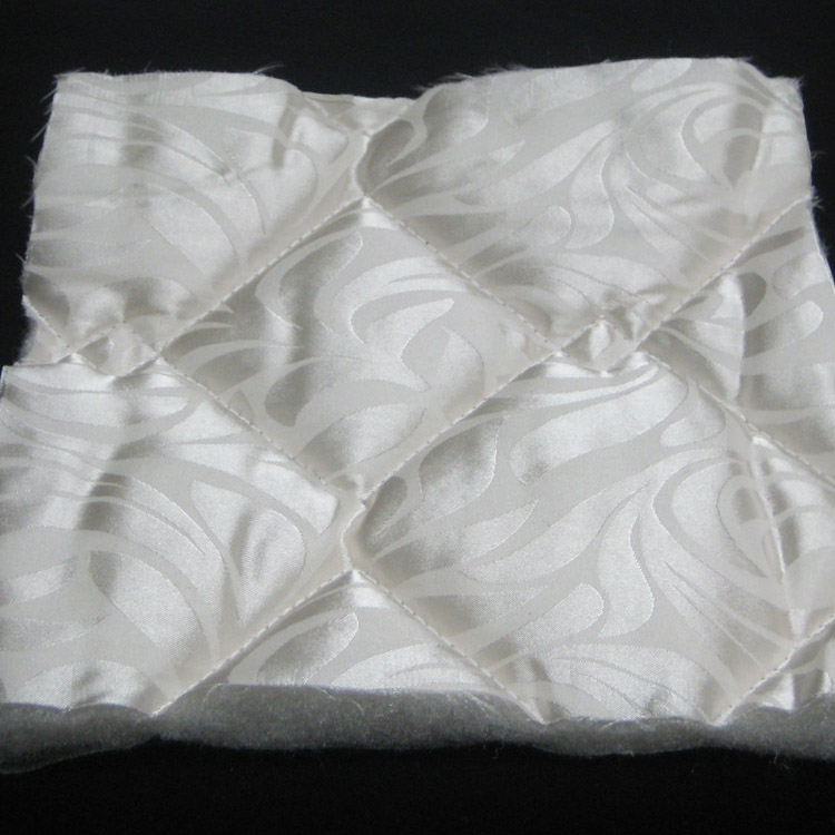 Comfortable polyester bed quilting fabric