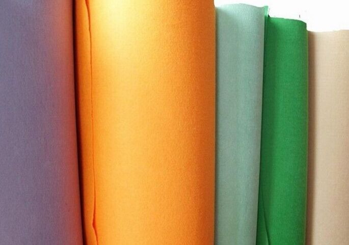 Chinees polypropyleen polyester wolvilt naaldvilt non-woven stof