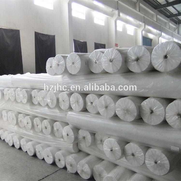 Tűlyukasztott mikroszálas poliészter nem szőtt orvosi szövet